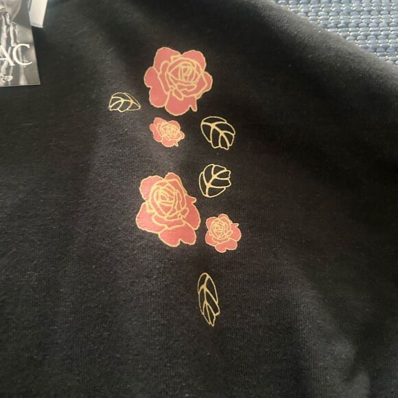 Women's Tupac hoodie nwt - Picture 3 of 5